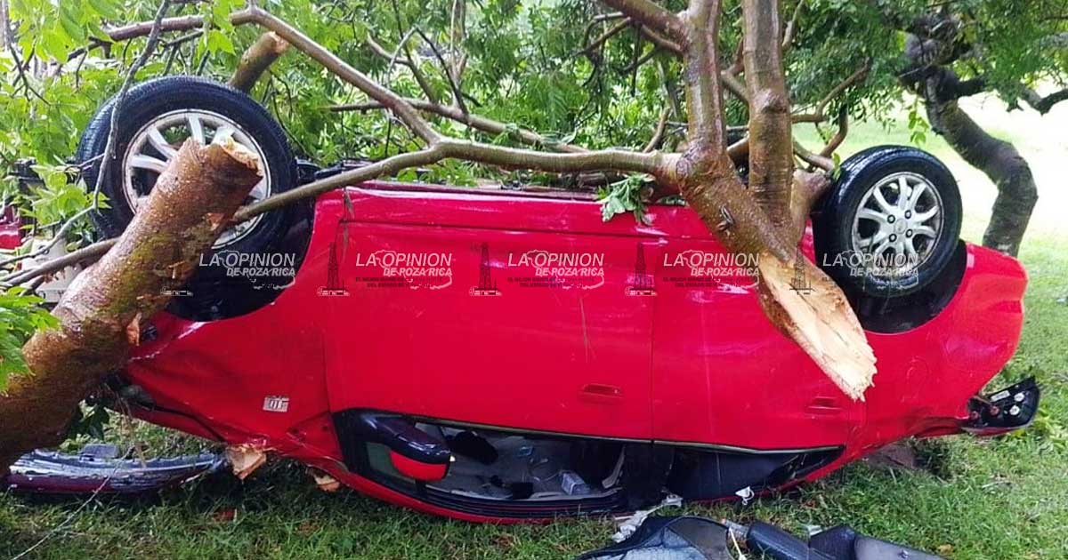 Fallece joven en accidente automovilístico en el Lerdo de Tejada