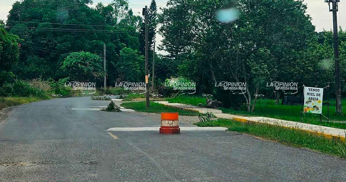 Más topes en la carretera estatal Álamo-Ojite-Tuxpan Más topes en la carretera estatal Álamo-Ojite-Tuxpan
