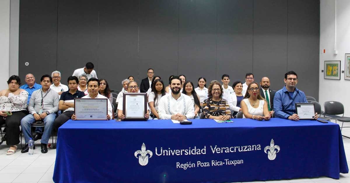 UV POZA RICA-TUXPAN ACREDITA 7 PROGRAMAS UV POZA RICA-TUXPAN ACREDITA 7 PROGRAMAS