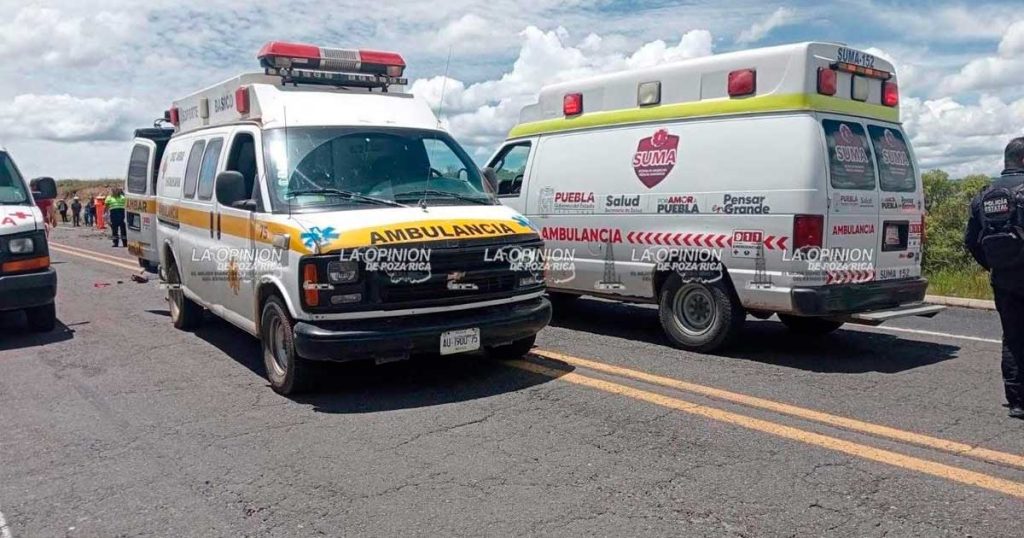 Cuatro lesionados de autobús en autopista Apizaco-Tejocotal Cuatro lesionados de autobús en autopista Apizaco-Tejocotal