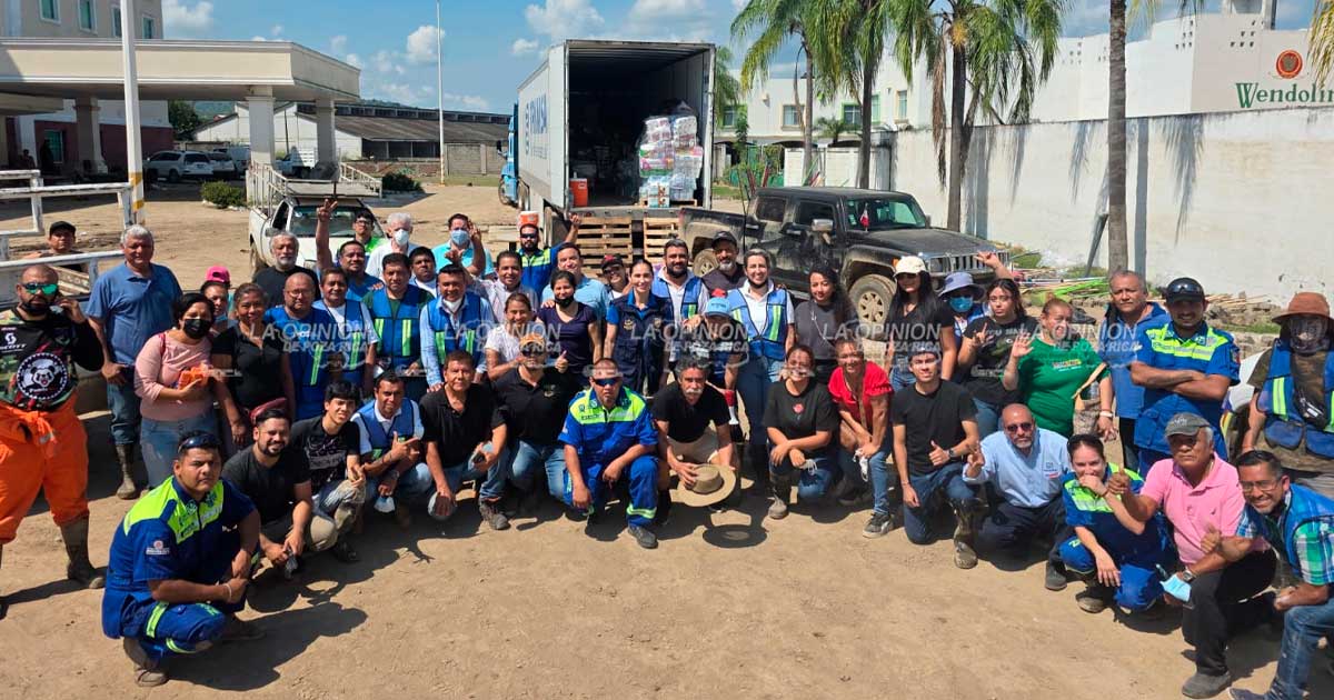Llegó la ayuda humanitaria de San Nicolás de los Garza, Nuevo León Llegó la ayuda humanitaria de San Nicolás de los Garza, Nuevo León