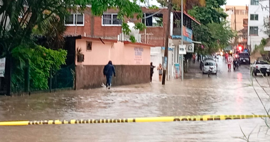 Ejecutan a tres al interior de hotel