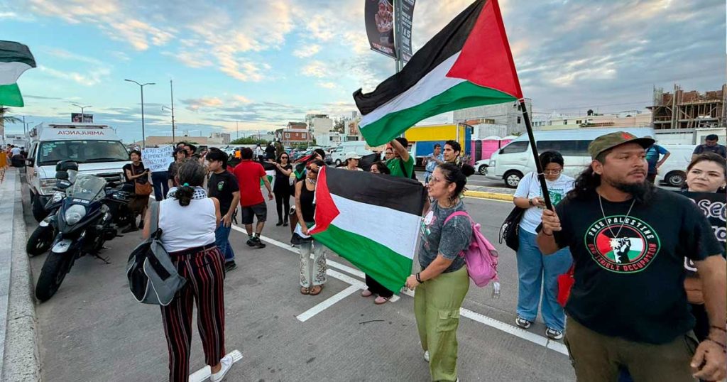 Irrumpen propalestinos previo al Italia - Israel y suspenden partido en Boca del Río Irrumpen propalestinos previo al Italia - Israel y suspenden partido en Boca del Río