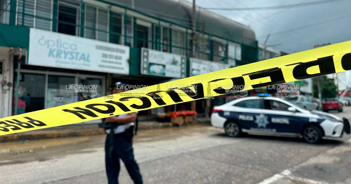 Cierran calle 8 Norte por caída de cables de energía eléctrica