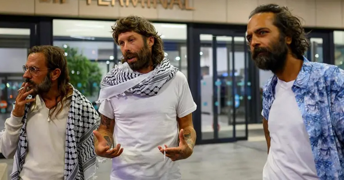 denuncian activistas deportados de la flotilla para Gaza denuncian activistas deportados de la flotilla para Gaza