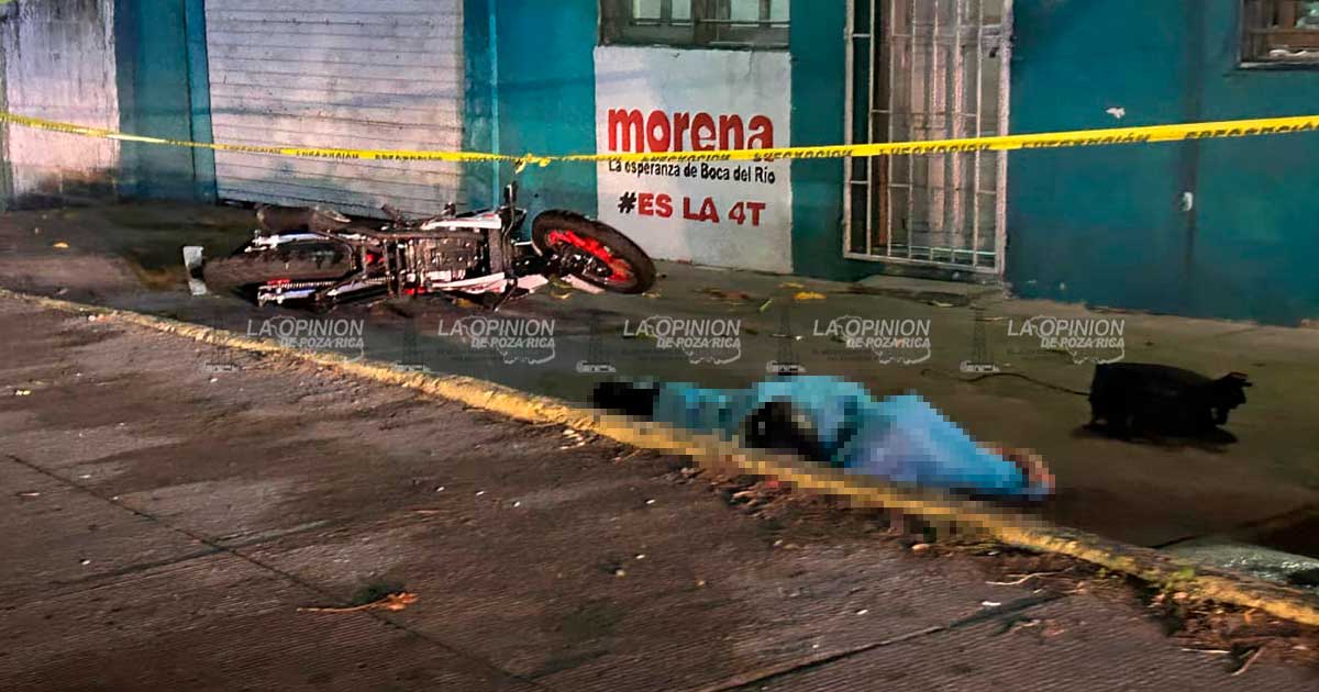 Motociclista pierde la vida tras derrapar en curva peligrosa