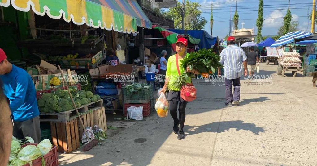 Llega la flor de cempasúchil a los mercados locales Llega la flor de cempasúchil a los mercados locales