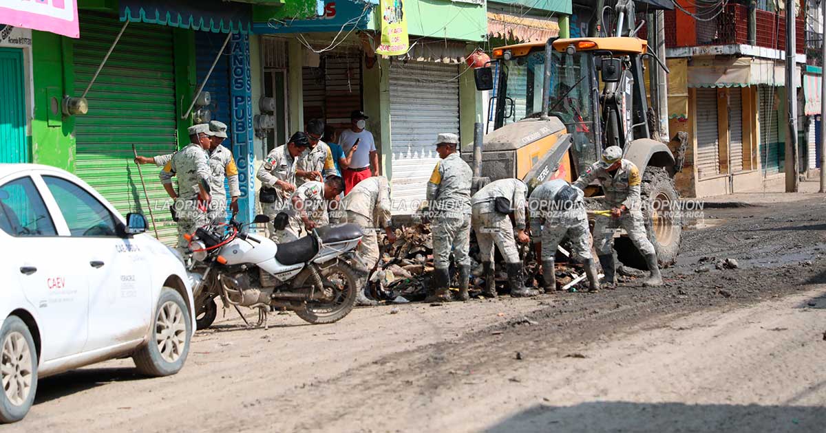 Masivo despliegue militar para limpieza de calles Masivo despliegue militar para limpieza de calles