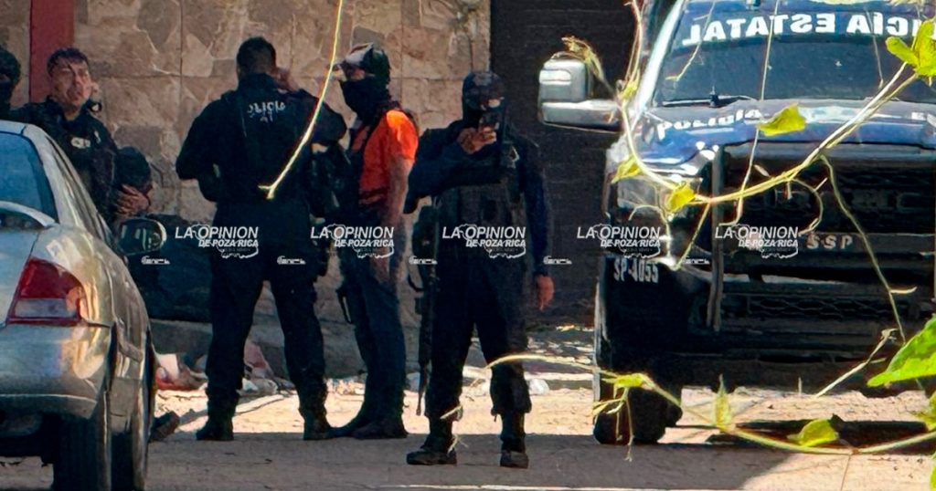 Operativo policiaco genera alarma Operativo policiaco genera alarma