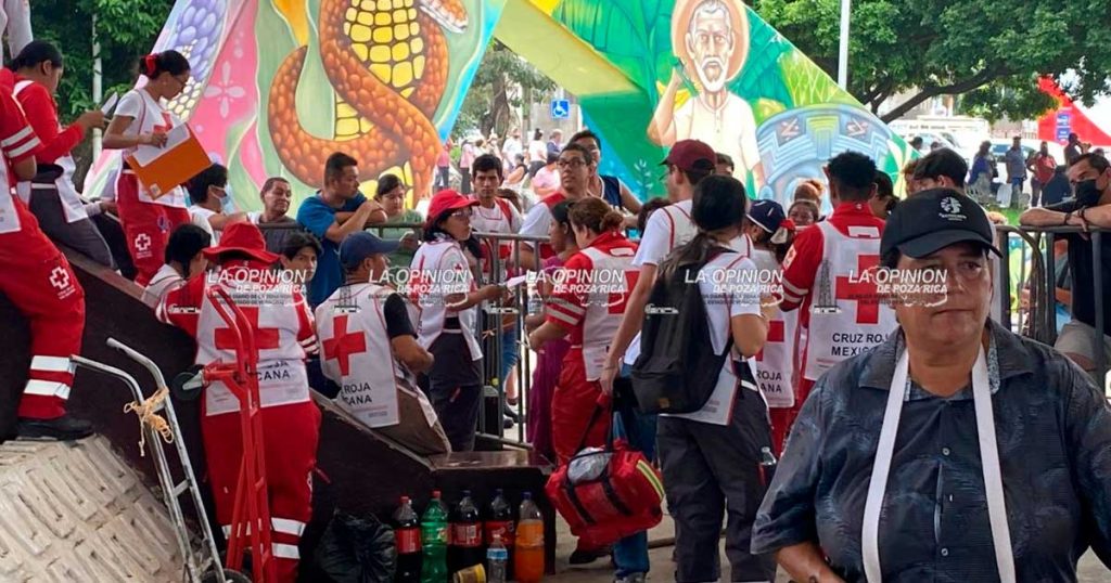 Entrega Cruz Roja Mexicana ayuda humanitaria a damnificados Entrega Cruz Roja Mexicana ayuda humanitaria a damnificados