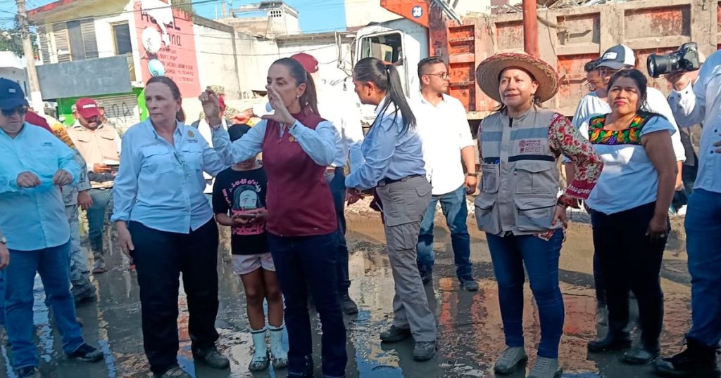 Sheinbaum, visita relámpago a 8 días de la inundación Sheinbaum, visita relámpago a 8 días de la inundación