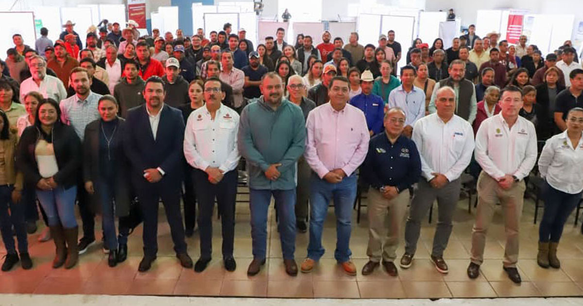 Instalan Sedarpa y Nestlé mesa de vinculación con productores de lácteos