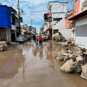 Advierten alto riesgo sanitario en zonas inundadas Advierten alto riesgo sanitario en zonas inundadas