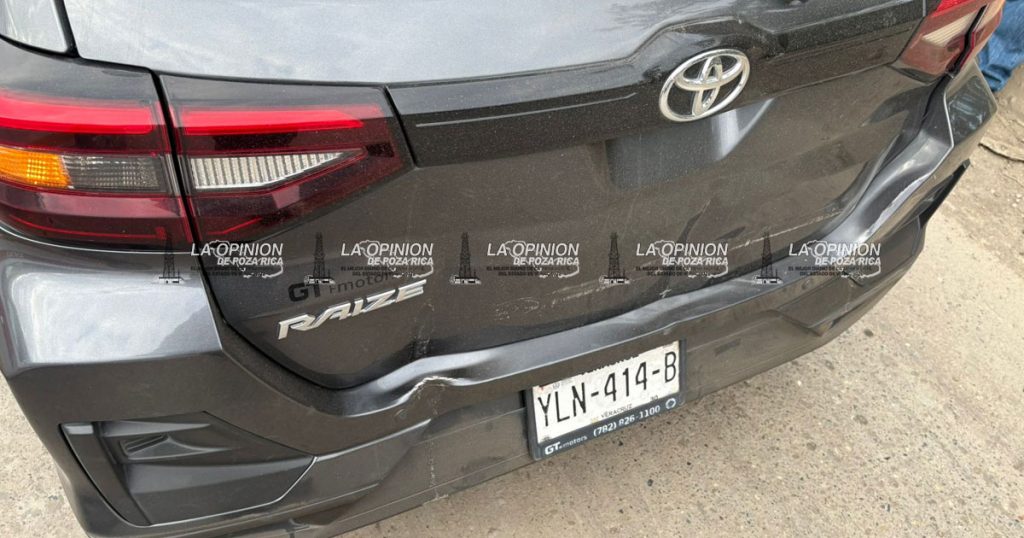 Chocan por alcance en Cazones 2 Chocan por alcance en Cazones 2