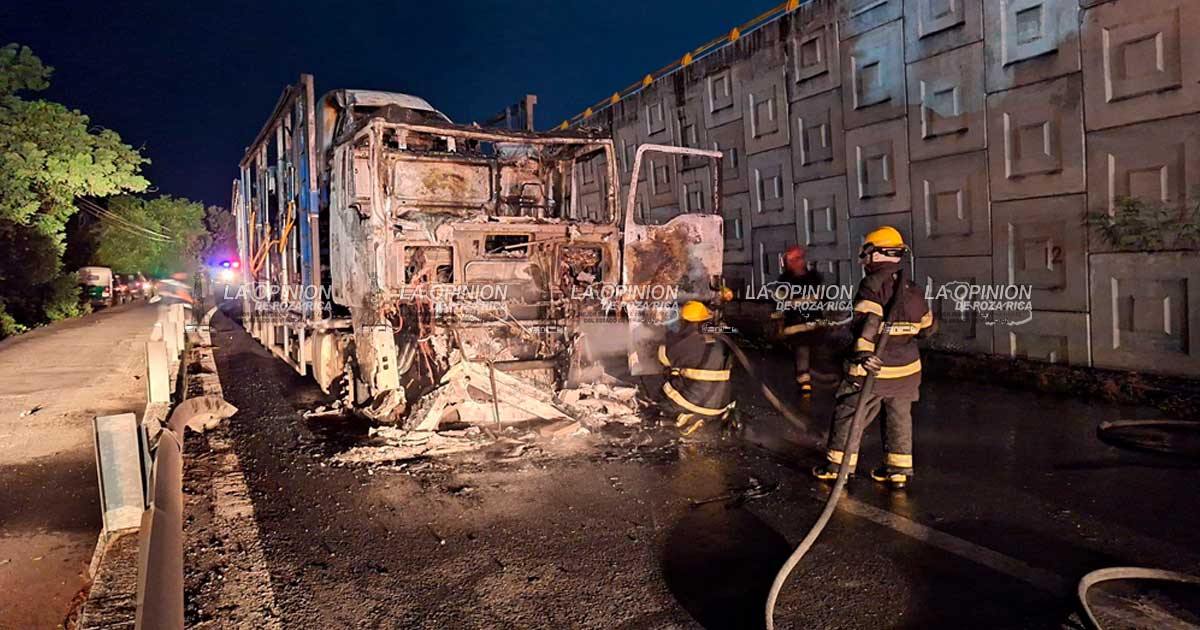 Alarma incendio de tráiler nodriza en Veracruz