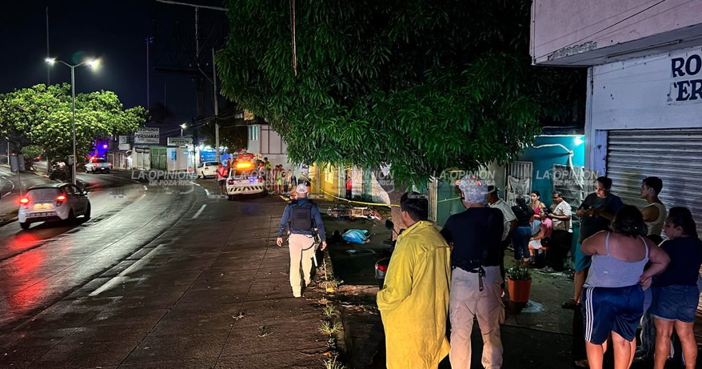 Motociclista pierde la vida tras derrapar en curva peligrosa
