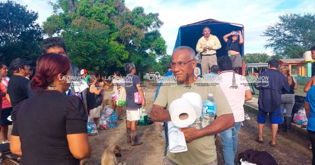 Ayuda con ritmo solidario: filarmónicos entregan apoyos Ayuda con ritmo solidario: filarmónicos entregan apoyos