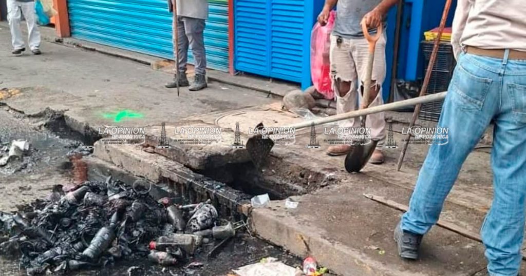 Desazolvan drenajes previo a fuertes lluvias que se prevén para esta región