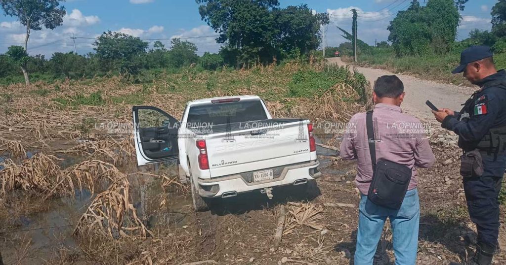 Aparatoso choque entre camionetas