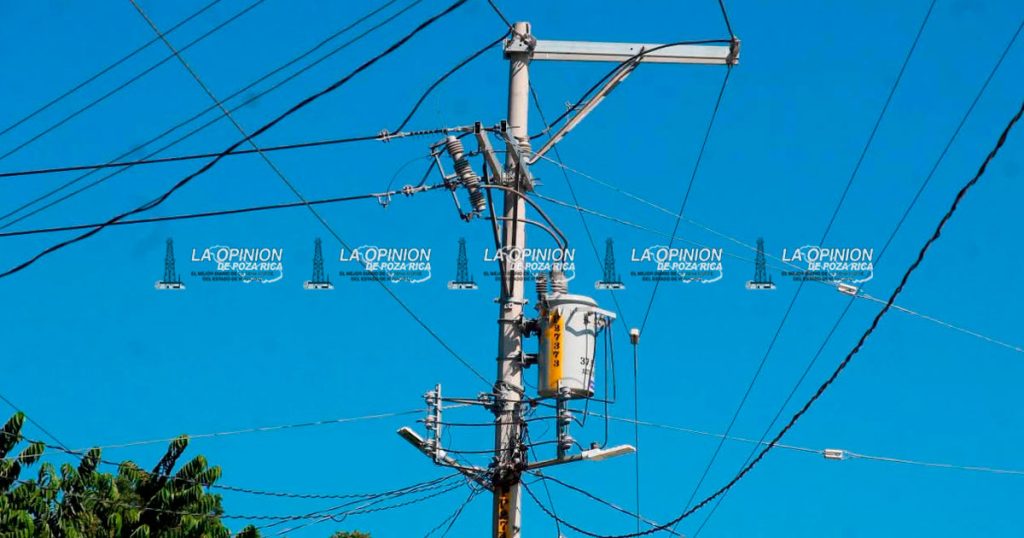 Atienden carencias eléctricas en comunidades de Tihuatlán