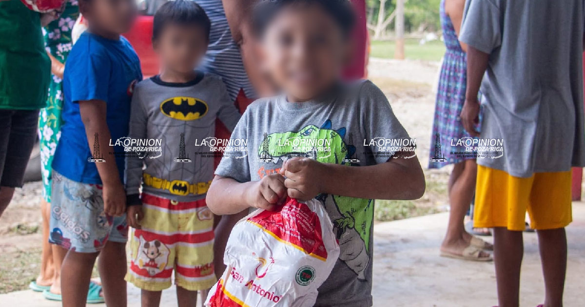 Tihuatlán organiza colecta navideña para niños de Álamo Tihuatlán organiza colecta navideña para niños de Álamo