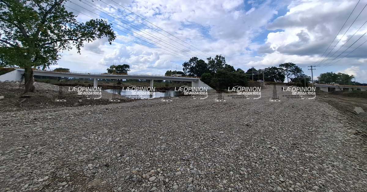 Habilitan paso provisional en el puente López Portillo Habilitan paso provisional en el puente López Portillo
