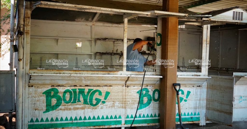 Exigen retirar basurero clandestino de la Escuela Primaria Alfonso Arroyo Flores Exigen retirar basurero clandestino de la Escuela Primaria Alfonso Arroyo Flores