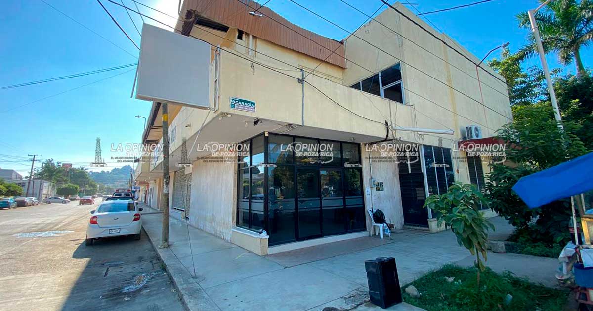 Cerrado con candado y cadena amanece CFE-Mático del SUTERM Cerrado con candado y cadena amanece CFE-Mático del SUTERM