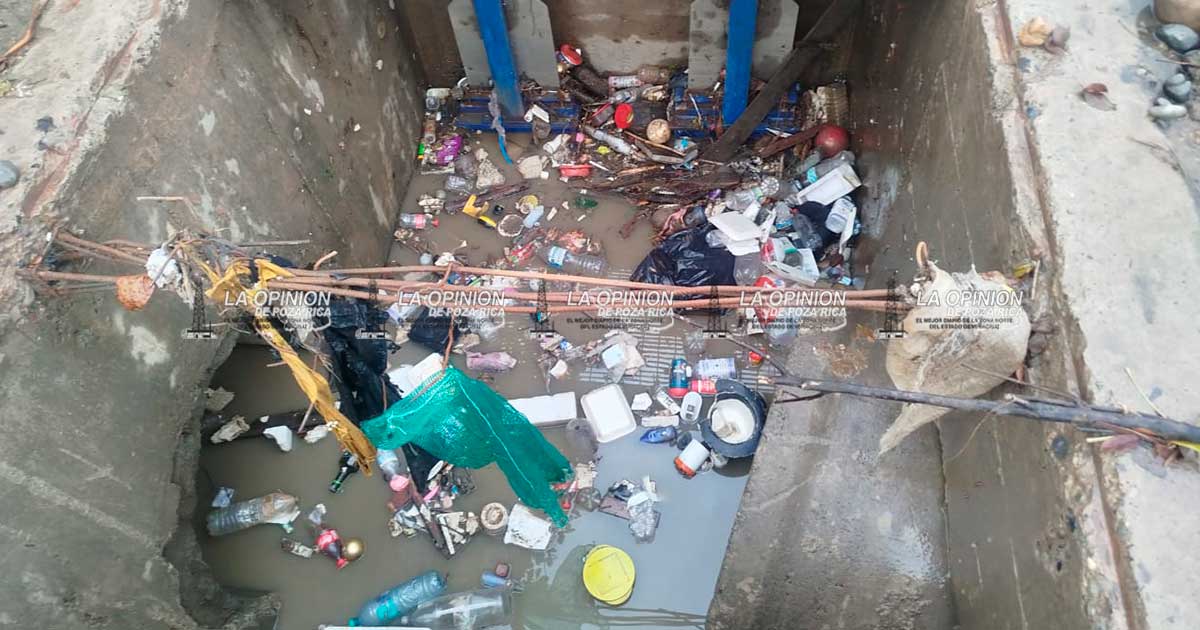 Queremos desazolve de drenajes; grito desesperado