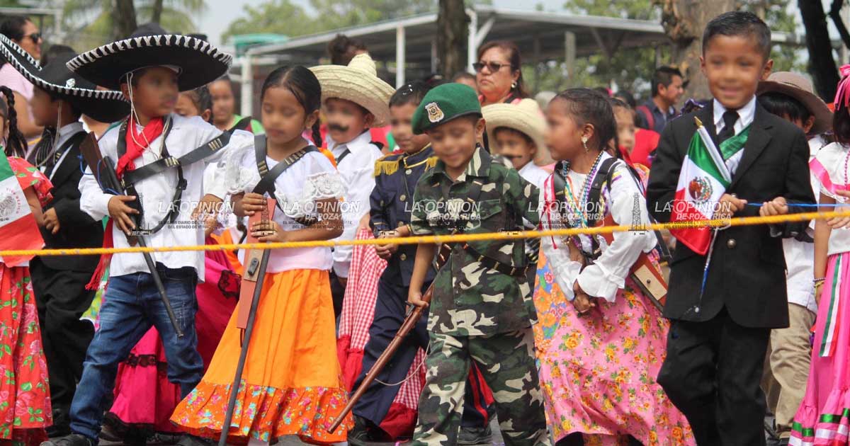 Suspenden desfile alusivo al aniversario de la Revolución Mexicana Suspenden desfile alusivo al aniversario de la Revolución Mexicana