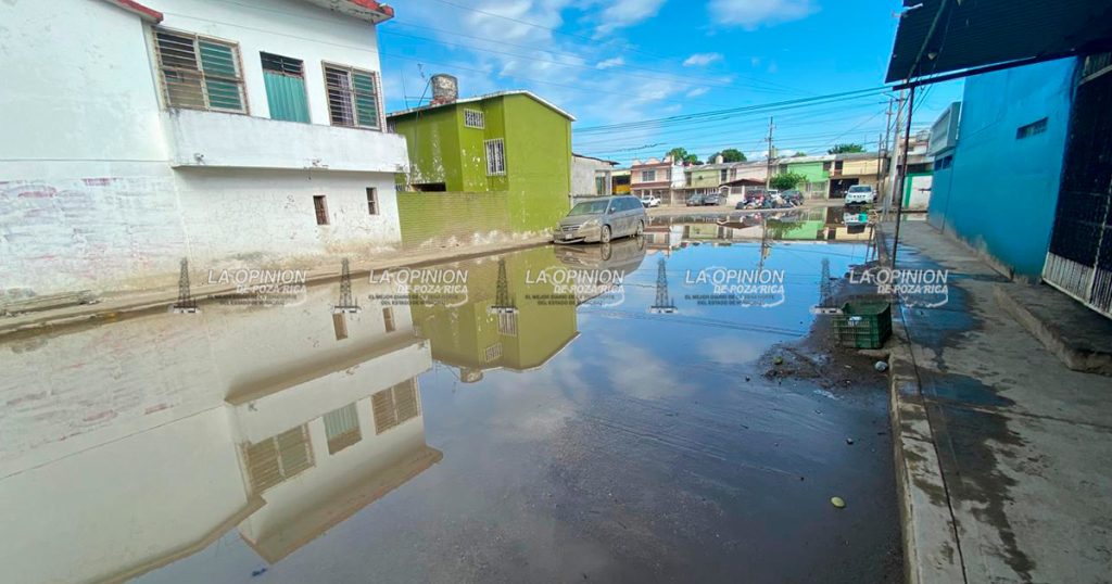 No terminan los problemas en el Infonavit Las Gaviotas No terminan los problemas en el Infonavit Las Gaviotas