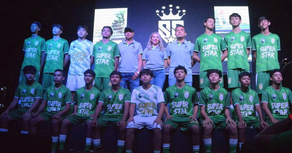 Club Súper Star presenta a sus equipos Sub 15 y Sub 17 Club Súper Star presenta a sus equipos Sub 15 y Sub 17