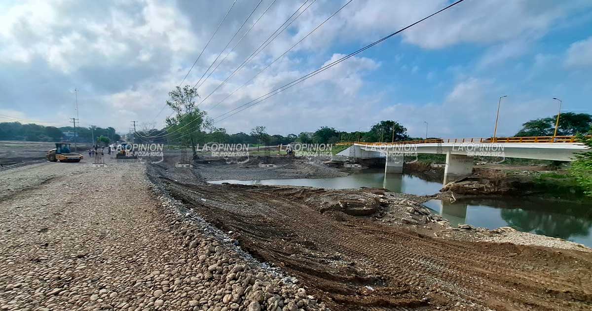 SE HUNDE JOLOPO CASI MEDIO METRO
