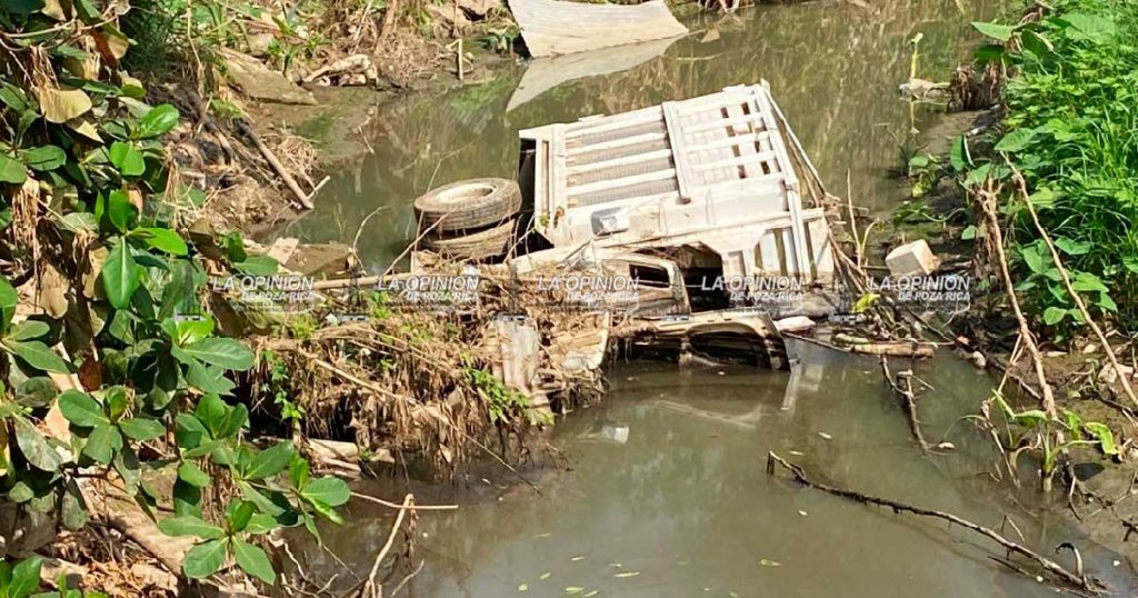 Nos tienen en el olvido, dicen vecinos de la colonia Morelos Nos tienen en el olvido, dicen vecinos de la colonia Morelos