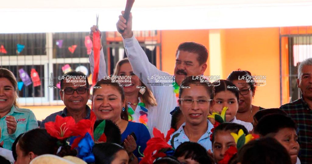 Inauguran domo escolar en primaria Leona Vicario Inauguran domo escolar en primaria Leona Vicario