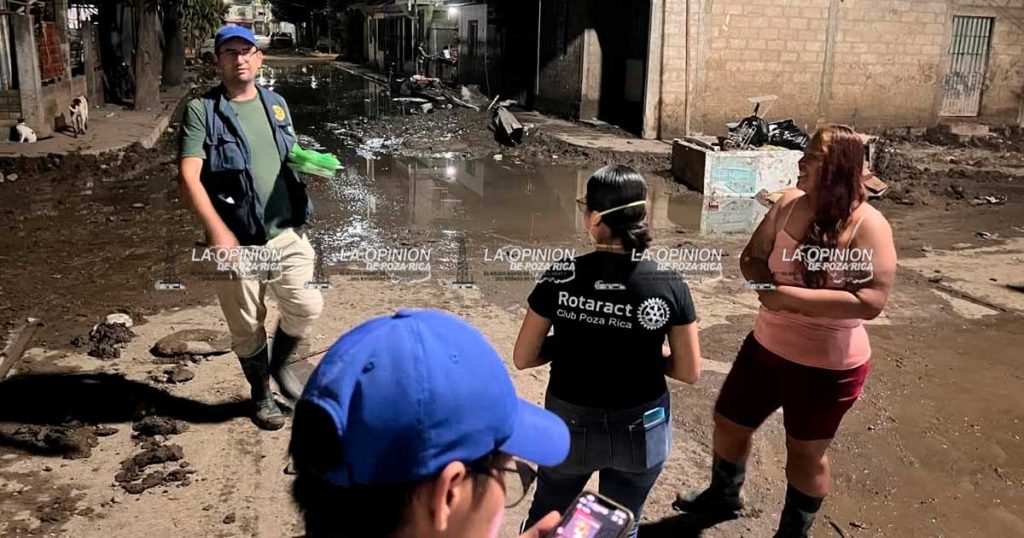 Inicia distribución de productos de limpieza a damnificados Inicia distribución de productos de limpieza a damnificados