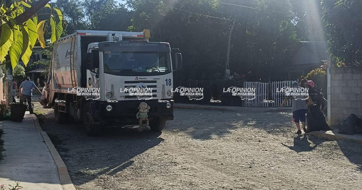 Castillo de Teayo apoya a comunidades de Álamo