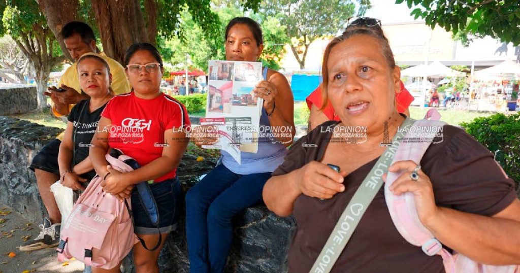 Damnificados por inundación en Poza Rica exigen segundo pago