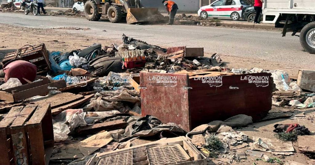 Deficiente servicio de DISCRICAR propicia basureros clandestinos en Poza Rica Deficiente servicio de DISCRICAR propicia basureros clandestinos en Poza Rica