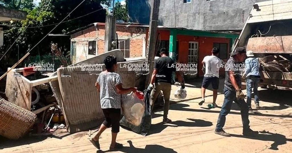 Entregará CANACO Poza Rica algunos apoyos a damnificados Entregará CANACO Poza Rica algunos apoyos a damnificados