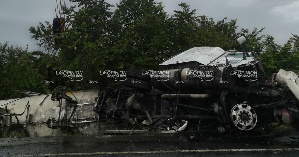 Por accidente cierran la Autopista Tuxpan-Tampico