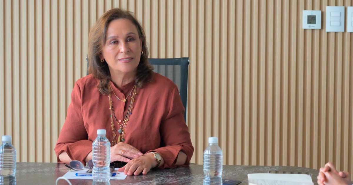 Nahle responde a críticas del salario