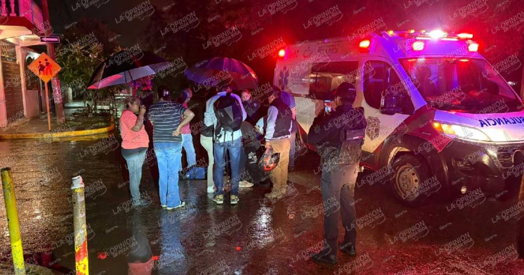 Joven derrapa su motocicleta Joven derrapa su motocicleta