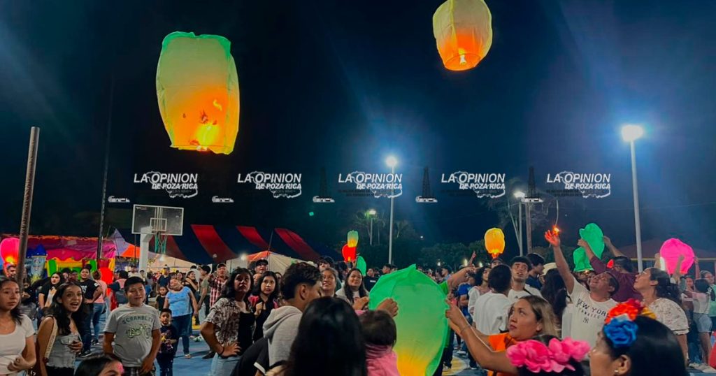 Globos al cielo y sones, en tradicional Ochavario