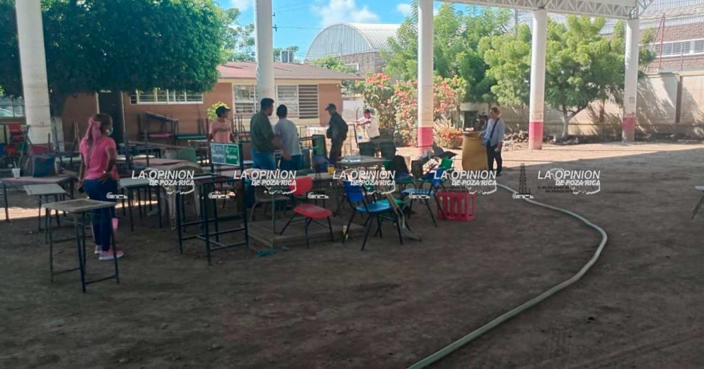 Apoyos a casi 10 familias afectadas por las lluvias