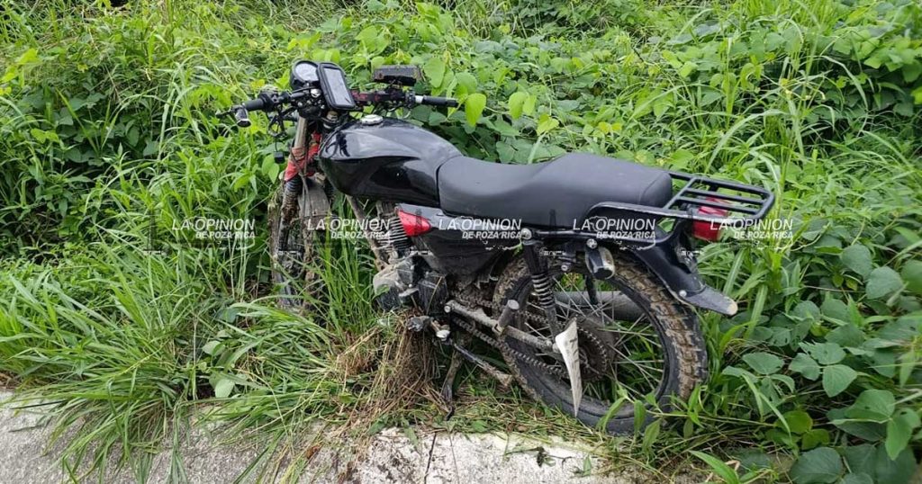 Moto cobrador derrapa en bulevar Bicentenario Moto cobrador derrapa en bulevar Bicentenario