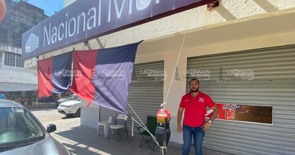 A más de un mes de huelga habrá consulta en Nacional Monte de Piedad