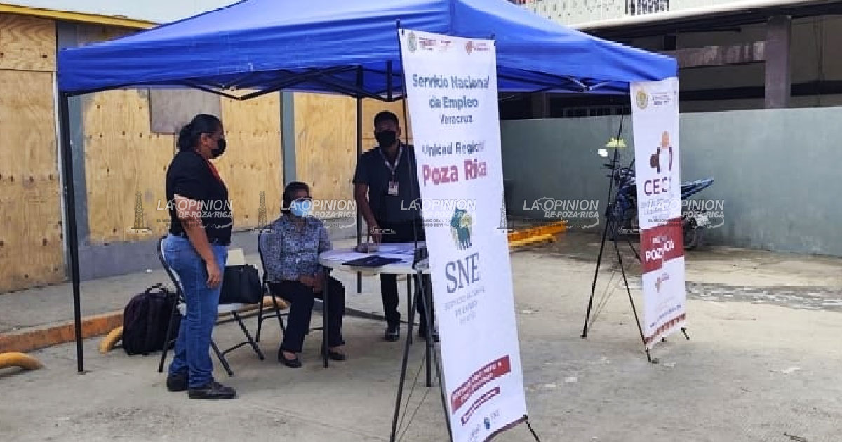 Ofertan empleos en colonias afectadas por la inundación