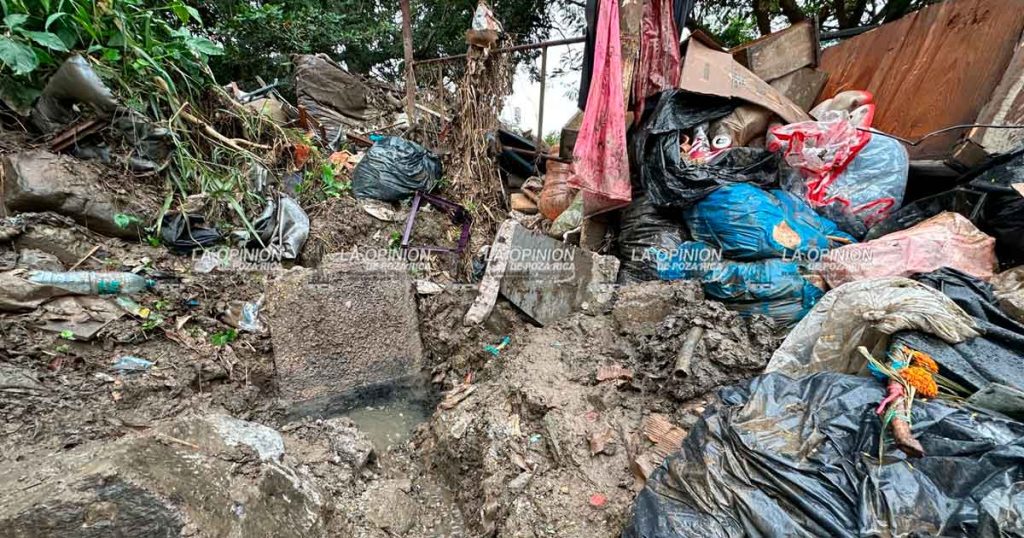 Colonias exigen a Pemex solución a problemas de hidrocarburo