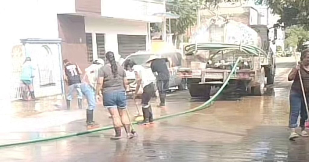 Pozarricenses se organizan para limpiar su comunidad Pozarricenses se organizan para limpiar su comunidad